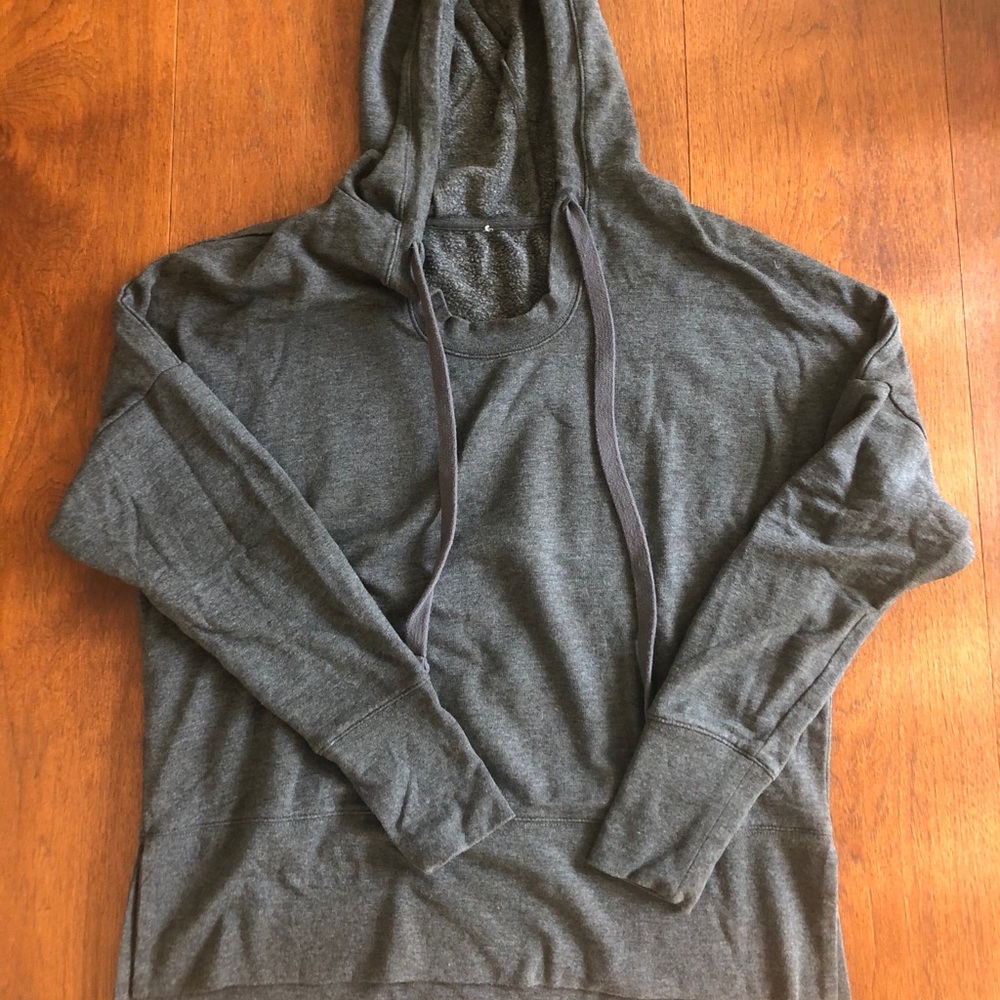 Alo Yoga grey hoodie